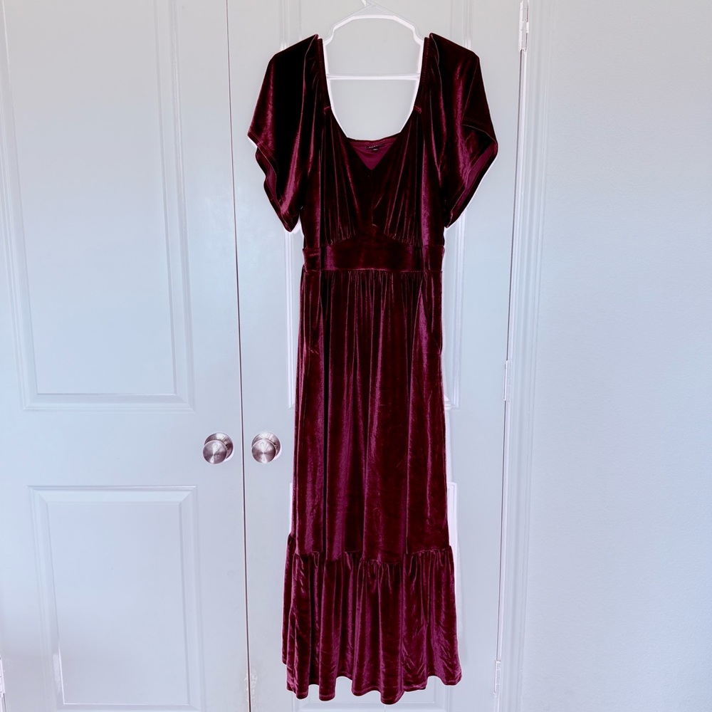 Torrid Burgundy Velvet Maxi Holiday Milkmaid Dress 2X(18/20)